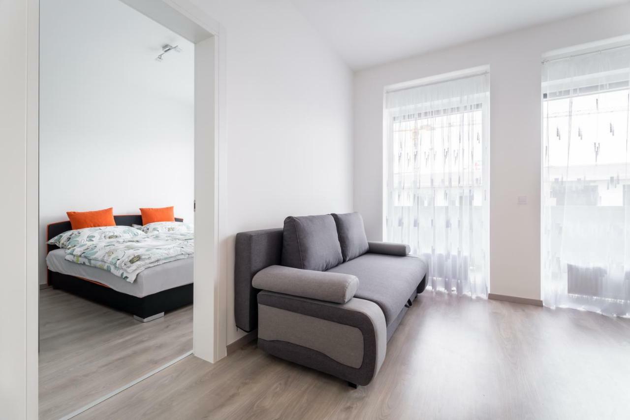 Bpr Chic White Home With Terrace & A/C & Garage Budapest Eksteriør billede